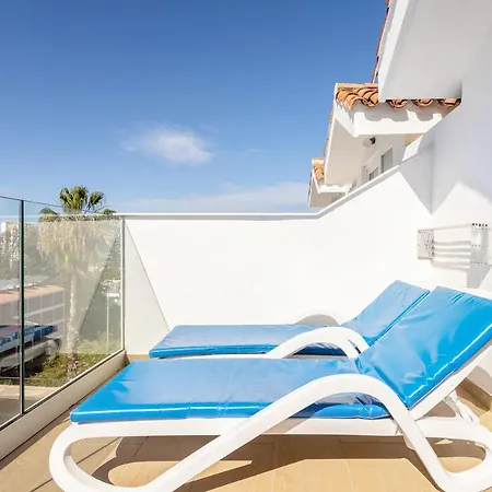 Pez Azul Aparthotel in Puerto de la Cruz Tenerife Coast Apartahotel *